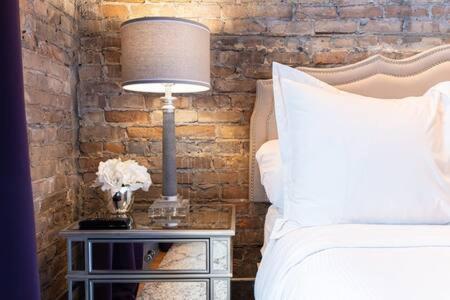 Hip Urban Loft - Small Town Charm -124 Lofts #3 West Dundee Ngoại thất bức ảnh
